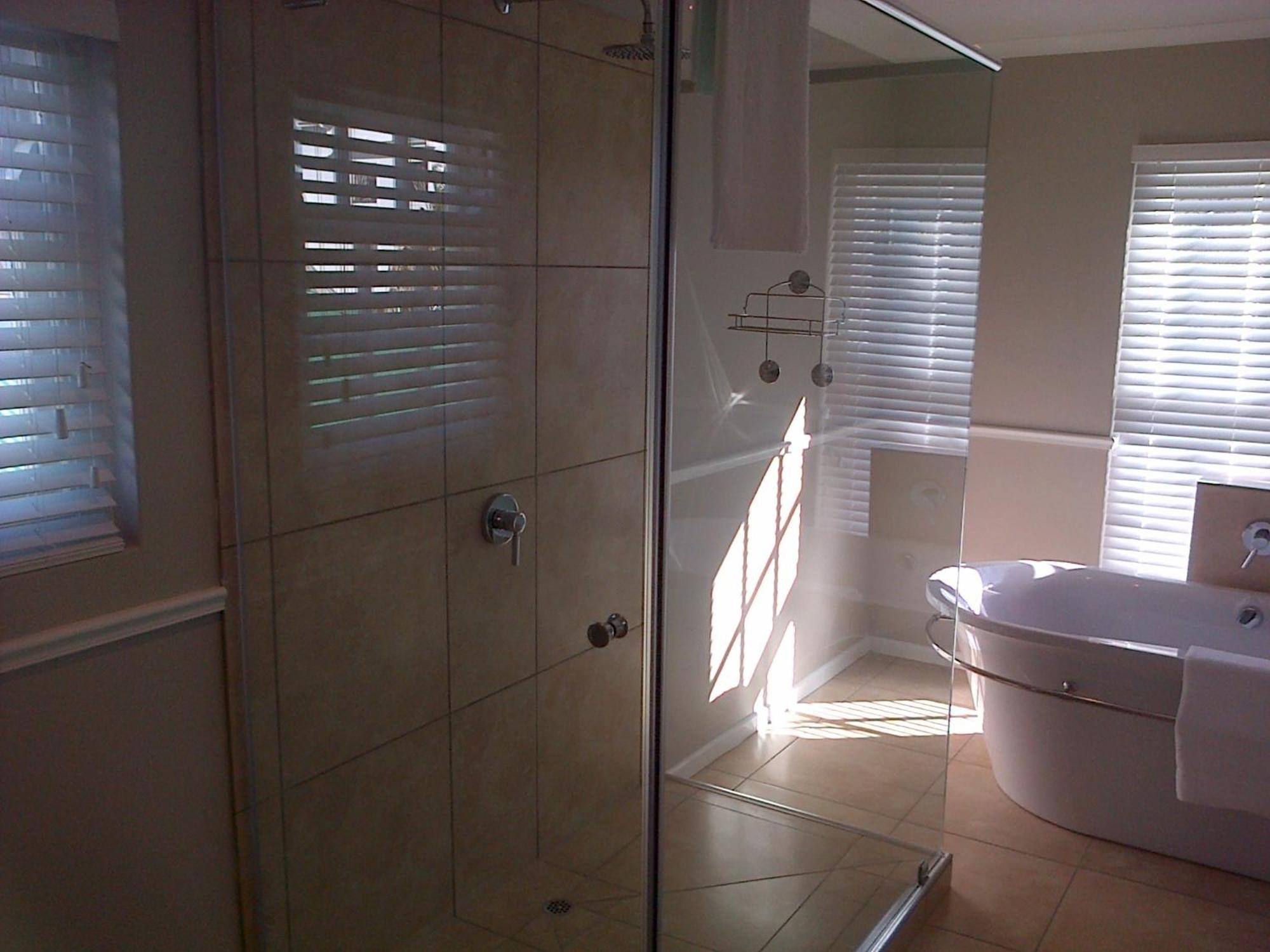 Kenjockity Self Catering Apartments Hermanus Phòng bức ảnh