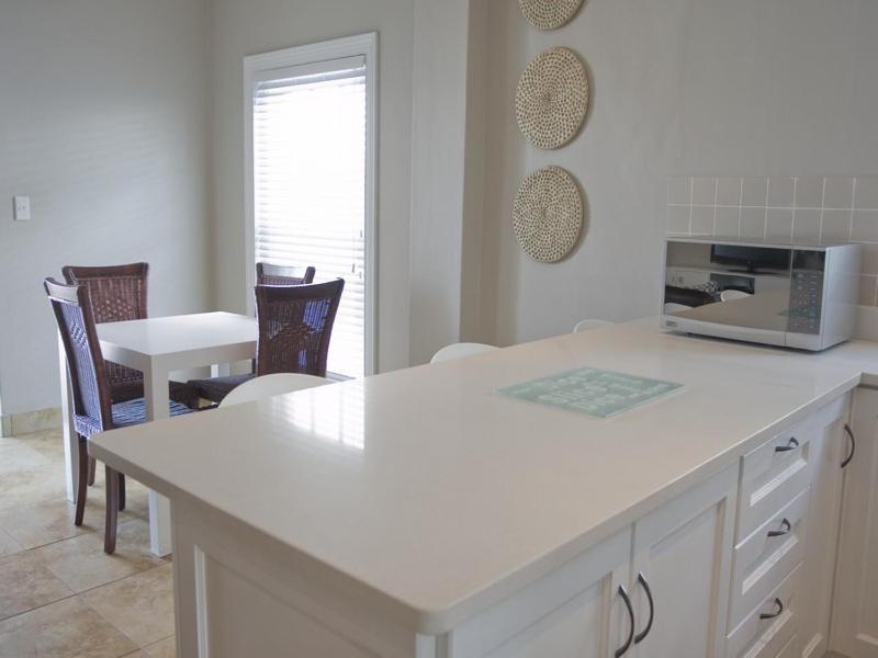 Kenjockity Self Catering Apartments Hermanus Ngoại thất bức ảnh