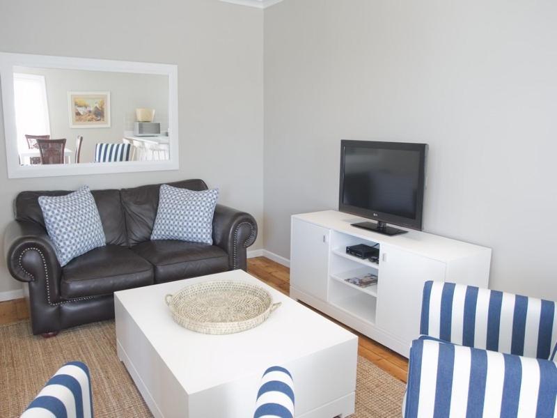 Kenjockity Self Catering Apartments Hermanus Ngoại thất bức ảnh