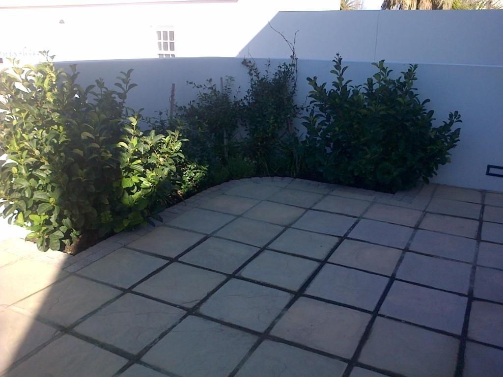 Kenjockity Self Catering Apartments Hermanus Ngoại thất bức ảnh