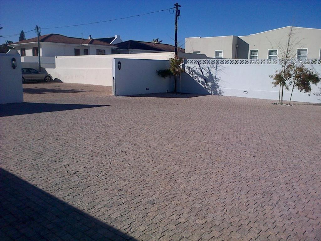 Kenjockity Self Catering Apartments Hermanus Ngoại thất bức ảnh